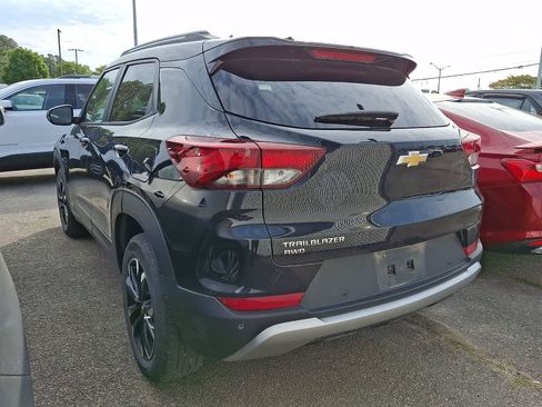 Used 2022 Chevrolet TrailBlazer LT w/ Driver Confidence Package AWD/4WD image 3