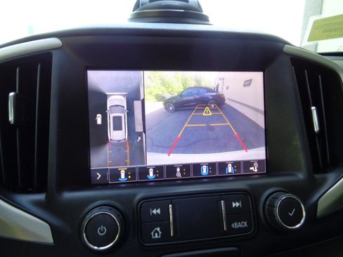 Used 2019 GMC Terrain Denali w/ Advanced Safety Package AWD/4WD image 13