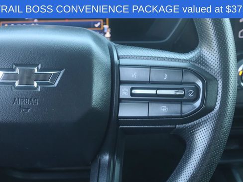 Used 2023 Chevrolet Colorado Trail Boss w/ Technology Package AWD/4WD image 9