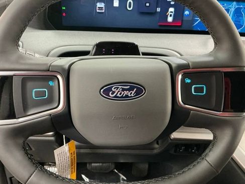 New 2026 Ford Expedition Active image 28