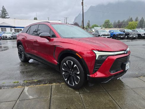 Used 2024 Chevrolet Blazer EV RS AWD/4WD image 3
