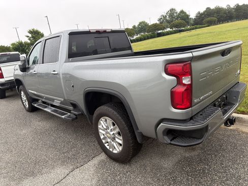 Certified 2024 Chevrolet Silverado 2500 High Country w/ Technology Package AWD/4WD image 8