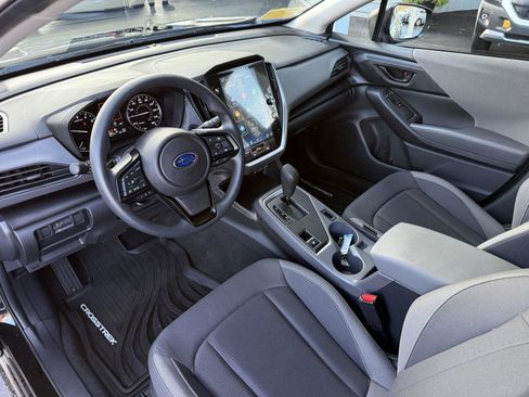 Certified 2025 Subaru Crosstrek 2.0i Premium image 12