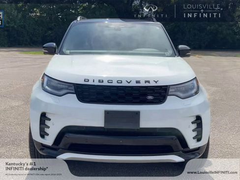 Used 2024 Land Rover Discovery Dynamic SE image 3