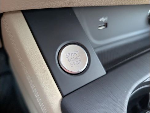 Used 2019 Audi A4 2.0T Premium Plus AWD/4WD image 18