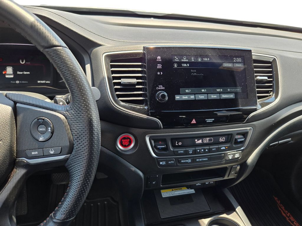 Used 2023 Honda Passport TrailSport image 22