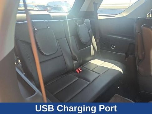 Used 2023 Ford Explorer XLT w/ Equipment Group 202A AWD/4WD image 10