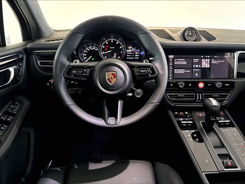 New 2026 Porsche Macan AWD/4WD image 13