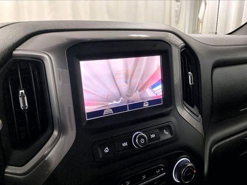 Used 2022 Chevrolet Silverado 1500 Custom image 19