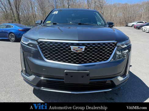 Used 2020 Cadillac XT6 Premium Luxury AWD/4WD image 3
