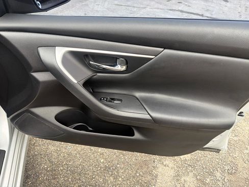 Used 2016 Nissan Altima 2.5 S w/ Power Driver Seat Package image 17
