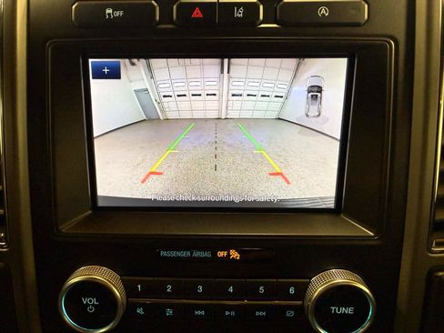 Used 2021 Ford Expedition XLT RWD image 17