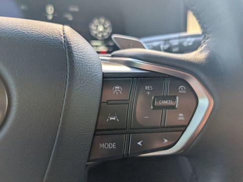 Used 2024 Lexus GX 550 image 19