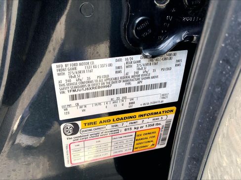 Used 2024 Ford Expedition XLT AWD/4WD image 34