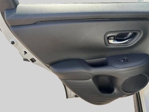 Certified 2023 Honda HR-V LX image 14