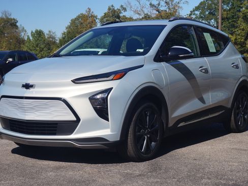 Used 2022 Chevrolet Bolt EUV Premier w/ Launch Edition image 5