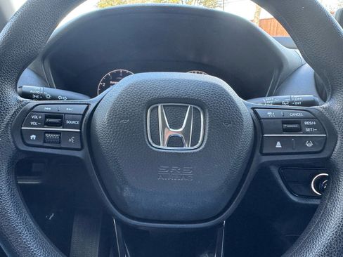 Used 2023 Honda HR-V LX image 14