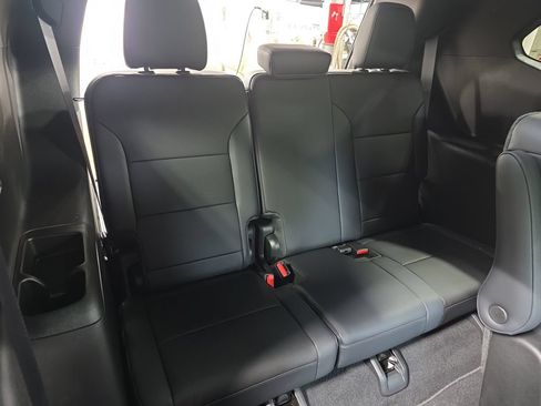 New 2027 Buick Enclave Preferred w/ Power Package FWD image 12