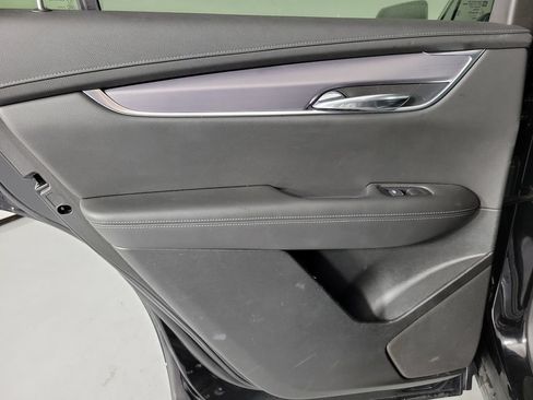 Used 2024 Cadillac XT6 Luxury w/ LPO, Floor Liner Package AWD/4WD image 14