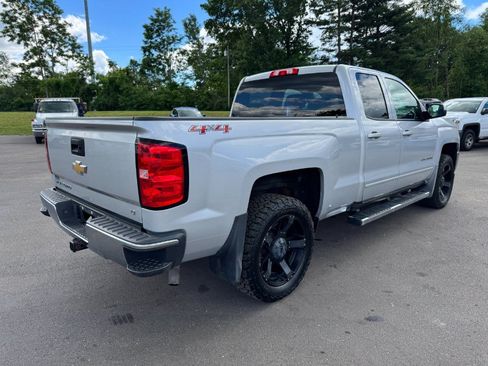 Used 2017 Chevrolet Silverado 1500 LT w/ LT Convenience Package AWD/4WD image 5