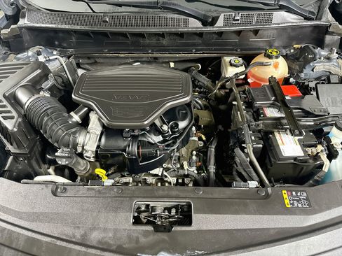 Used 2020 Cadillac XT6 Premium Luxury FWD image 36