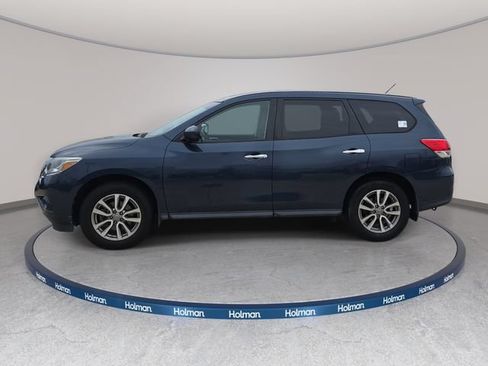 Used 2015 Nissan Pathfinder S AWD/4WD image 9