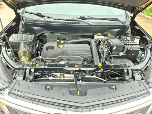 Used 2023 Chevrolet Equinox LT FWD image 34