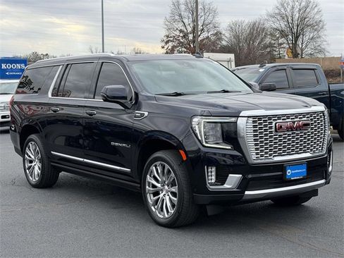 Used 2023 GMC Yukon XL Denali w/ Denali Reserve Package image 1