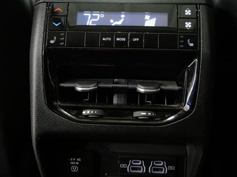 Used 2022 Jeep Grand Cherokee L Limited w/ Luxury Tech Group II image 26