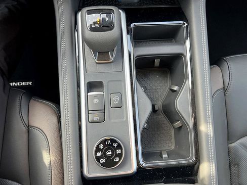 New 2026 Nissan Pathfinder Platinum image 19