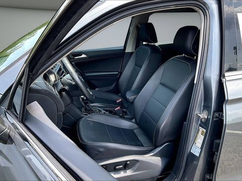 Used 2021 Volkswagen Tiguan SE AWD/4WD image 20