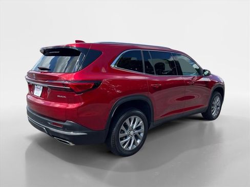 Used 2025 Buick Enclave Preferred AWD/4WD image 5