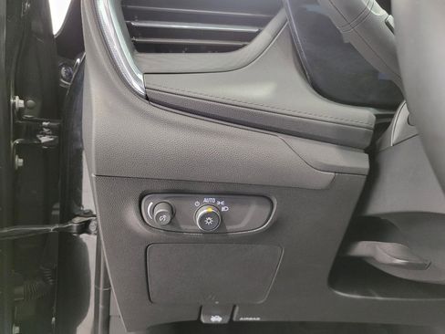 Used 2025 Buick Encore GX Preferred image 10