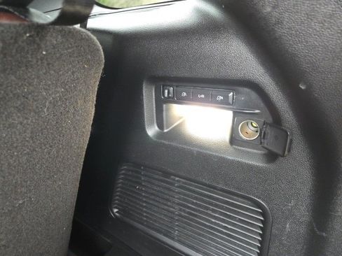 Used 2020 Ford Explorer Platinum w/ Premium Technology Package image 14