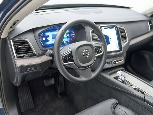 Certified 2024 Volvo XC90 T8 Ultimate w/ Lounge Package AWD/4WD image 13