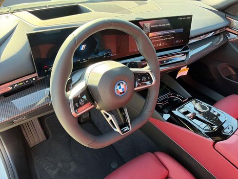 New 2026 BMW 550e xDrive w/ Executive Package AWD/4WD image 4