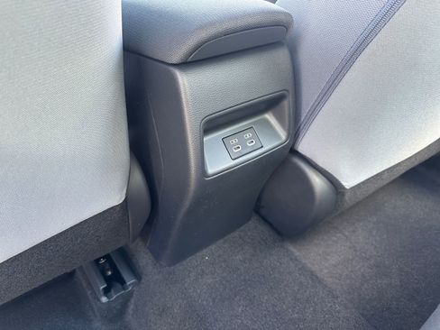 Used 2026 Toyota Corolla SE FWD image 16
