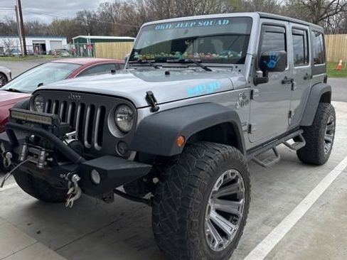 Used 2018 Jeep Wrangler Unlimited Sport w/ Connectivity Group image 3