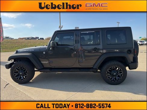 Used 2010 Jeep Wrangler Unlimited Rubicon w/ Dual Top Group image 14