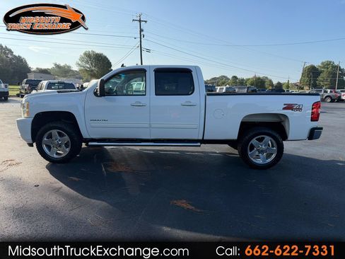Used 2014 Chevrolet Silverado 2500 LT w/ Z71 Appearance Package AWD/4WD image 1