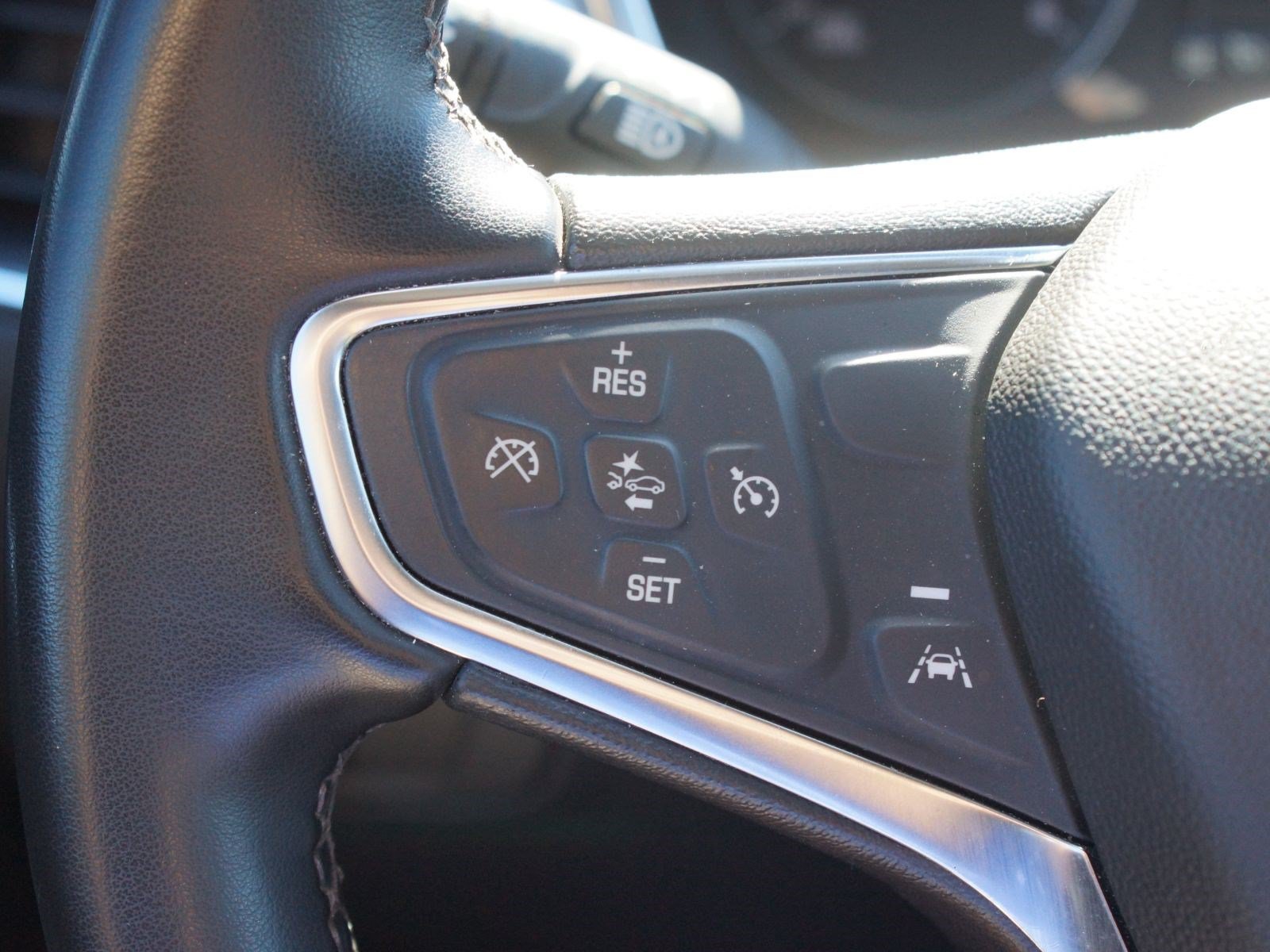 Used 2024 Chevrolet Equinox LT AWD/4WD image 31
