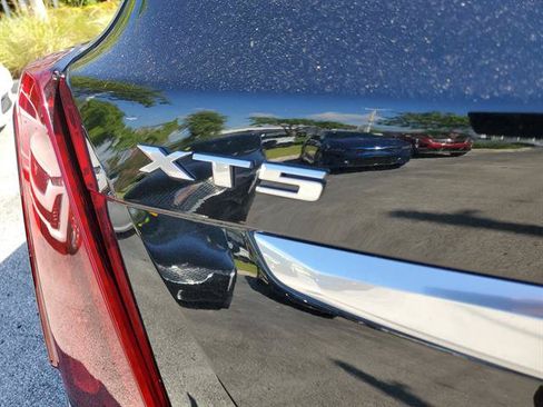 Certified 2025 Cadillac XT5 Premium Luxury FWD image 11