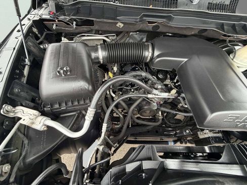 Used 2016 RAM 1500 Express AWD/4WD image 30
