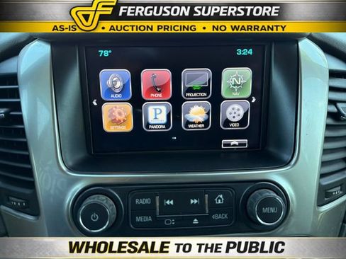 Used 2016 Chevrolet Suburban LTZ RWD image 12