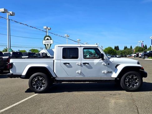 New 2026 Jeep Gladiator Mojave AWD/4WD image 7
