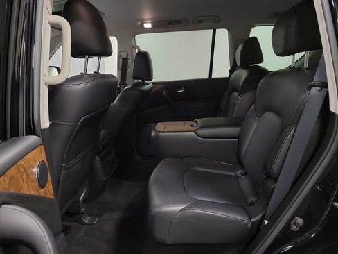Used 2021 Nissan Armada SL w/ Captain's Chairs Package AWD/4WD image 26