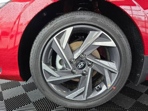 New 2025 Hyundai Elantra SEL image 10