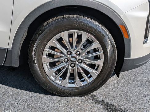 Certified 2024 Cadillac XT4 Premium Luxury FWD image 15
