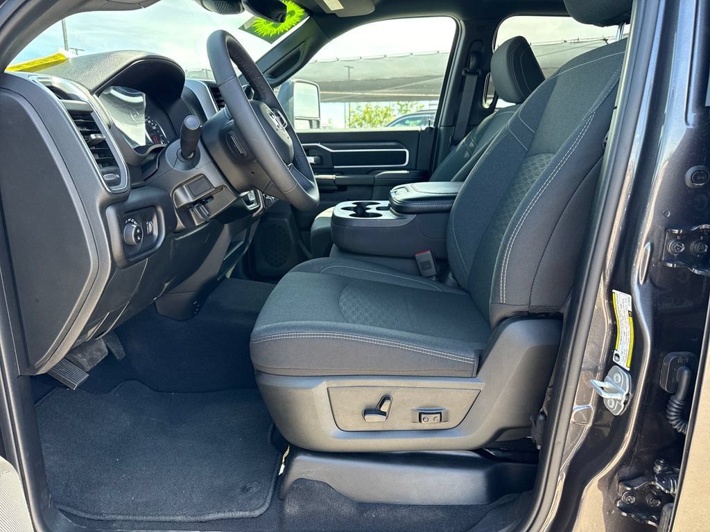 Used 2026 RAM 2500 Big Horn AWD/4WD image 27