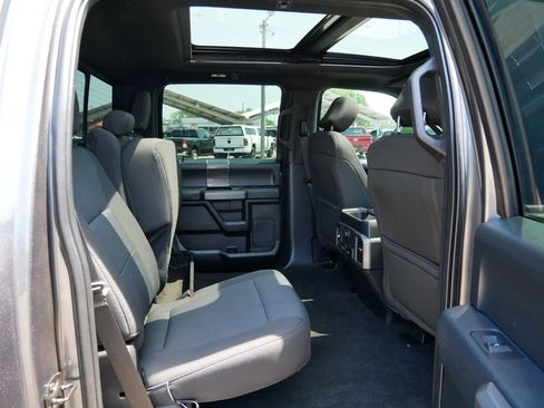 Used 2019 Ford F150 XLT w/ Equipment Group 302A Luxury AWD/4WD image 9